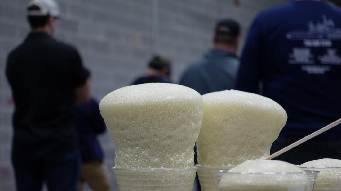 Foam expansion demonstration cups